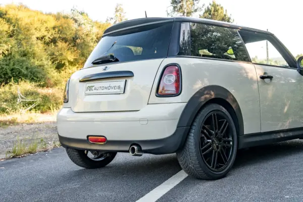 MINI 3 Portas Cooper D 16