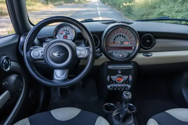 MINI 3 Portas Cooper D 45