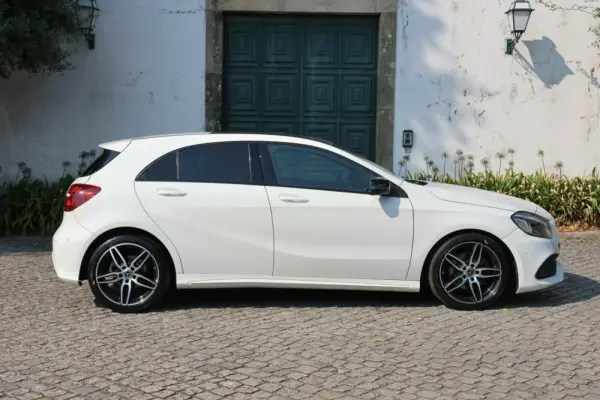 Mercedes-Benz A 180 AMG Line 14