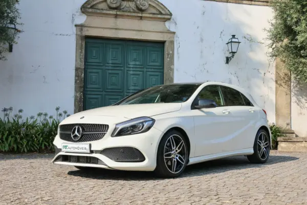 Mercedes-Benz A 180 AMG Line 2