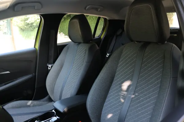 Peugeot e-208 50 kWh Style 18