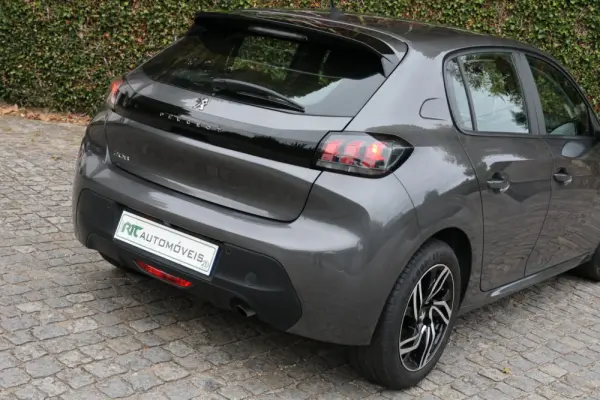 Peugeot 208 1.2 PureTech Allure 10