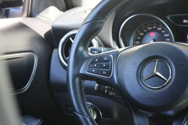 Mercedes-Benz GLA 180 d Urban Aut. 26