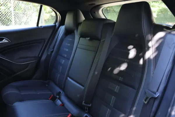 Mercedes-Benz GLA 180 d Urban Aut. 23
