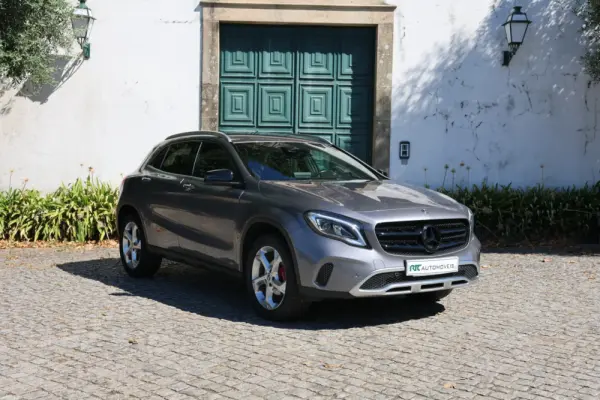Mercedes-Benz GLA 180 d Urban Aut. 16