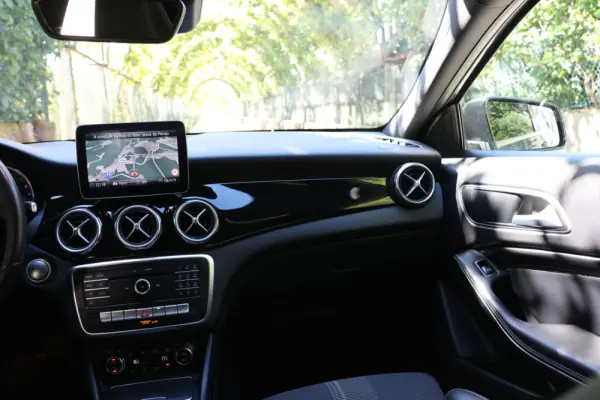 Mercedes-Benz GLA 180 d Urban Aut. 38