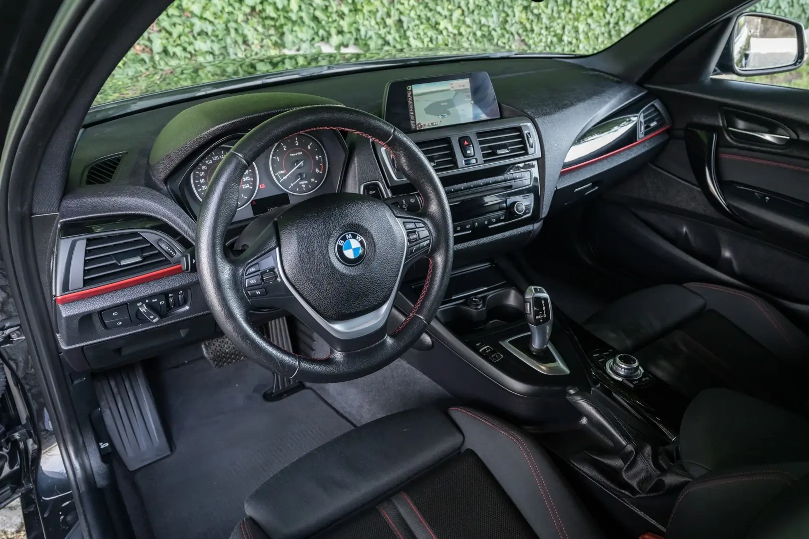 BMW 118 d Line Sport Shadow Auto 25