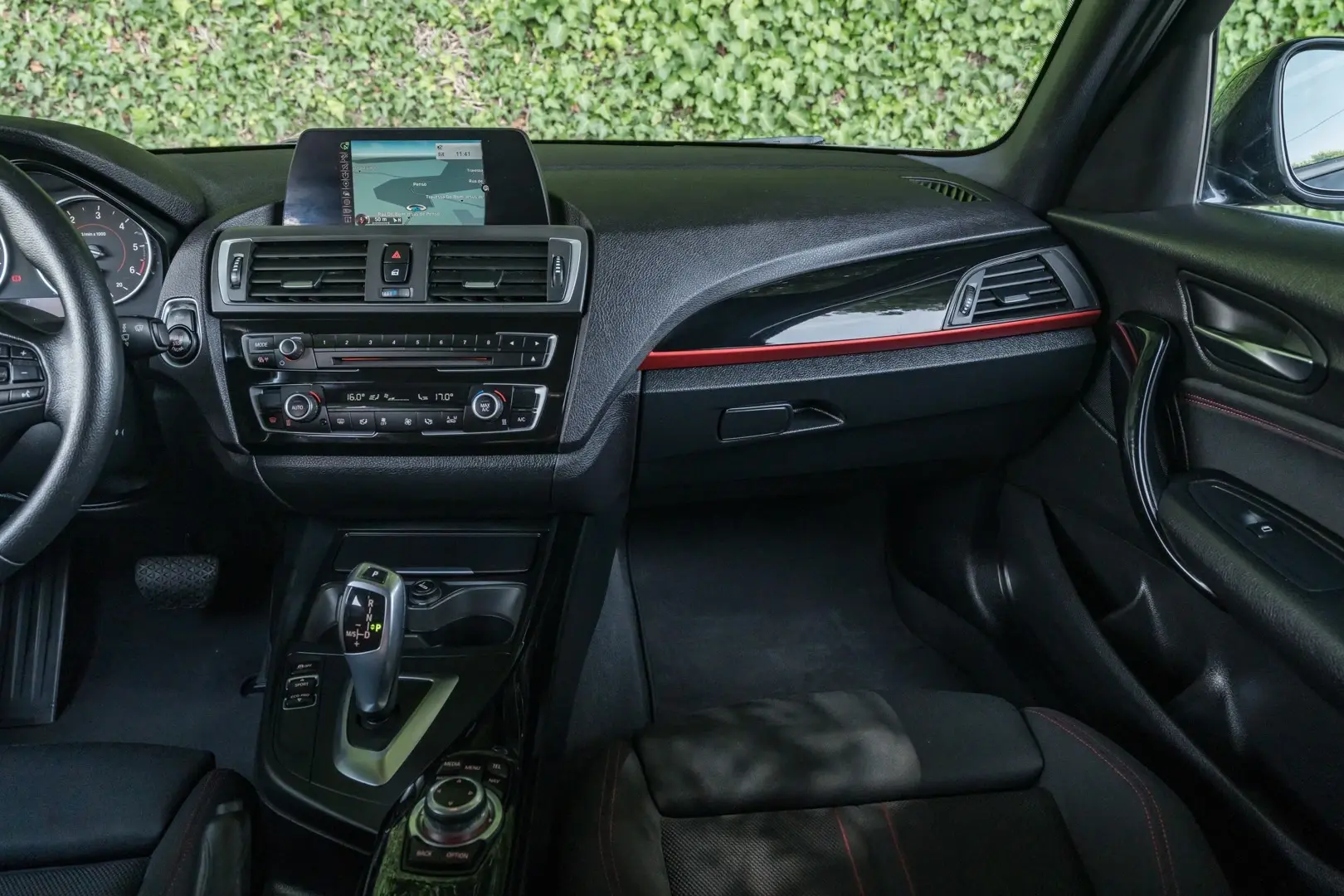 BMW 118 d Line Sport Shadow Auto 39