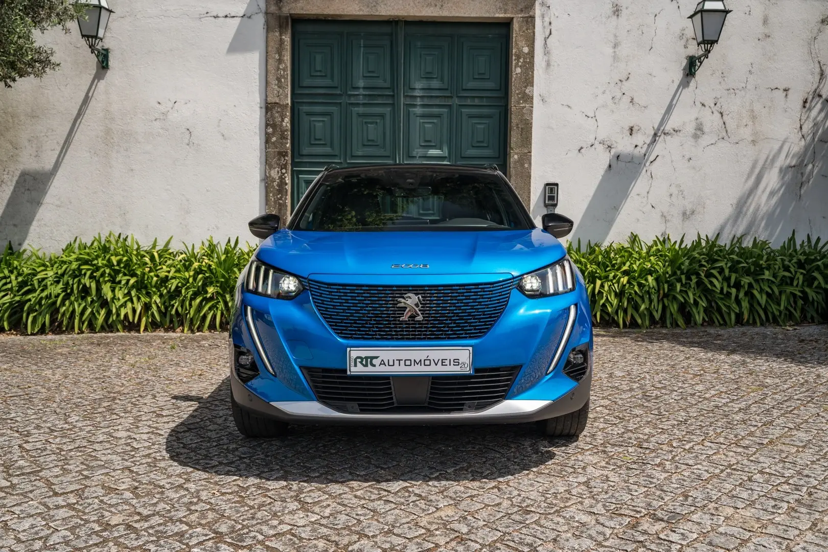 Peugeot e-2008 50 kWh GT 6