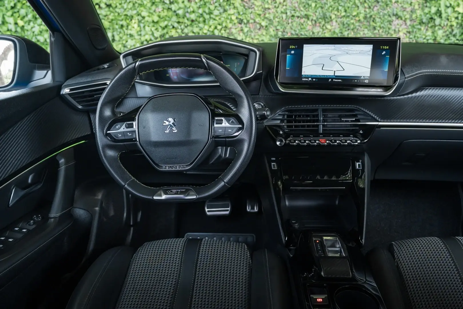 Peugeot e-2008 50 kWh GT 44