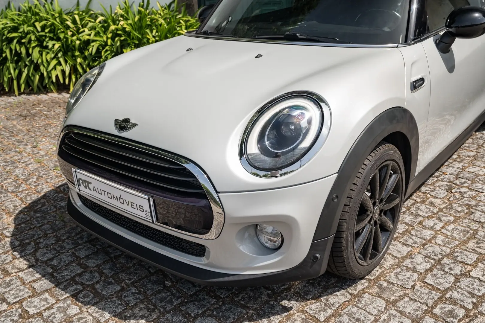 MINI 3 Portas Cooper Auto 5