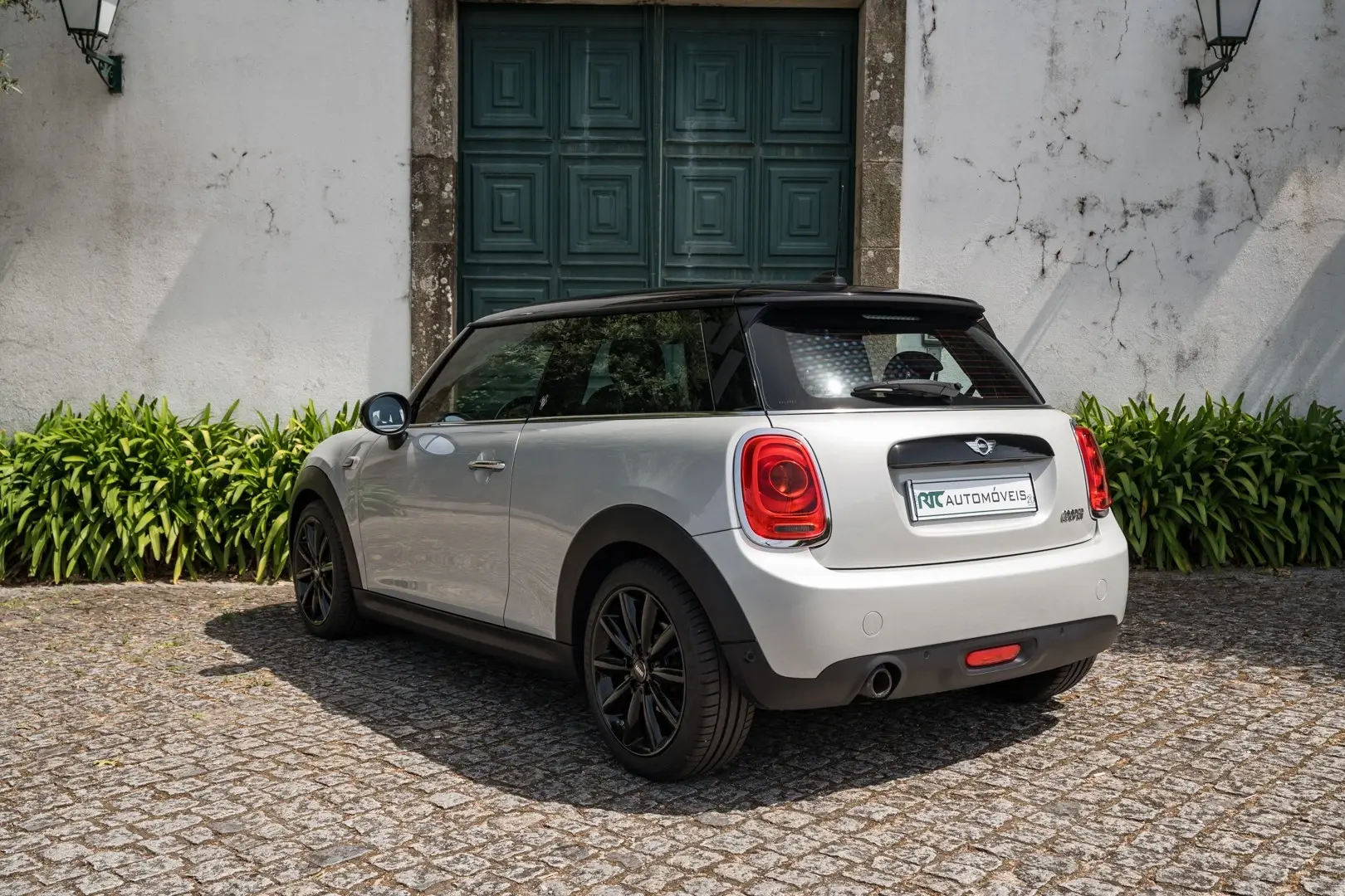 MINI 3 Portas Cooper Auto 10