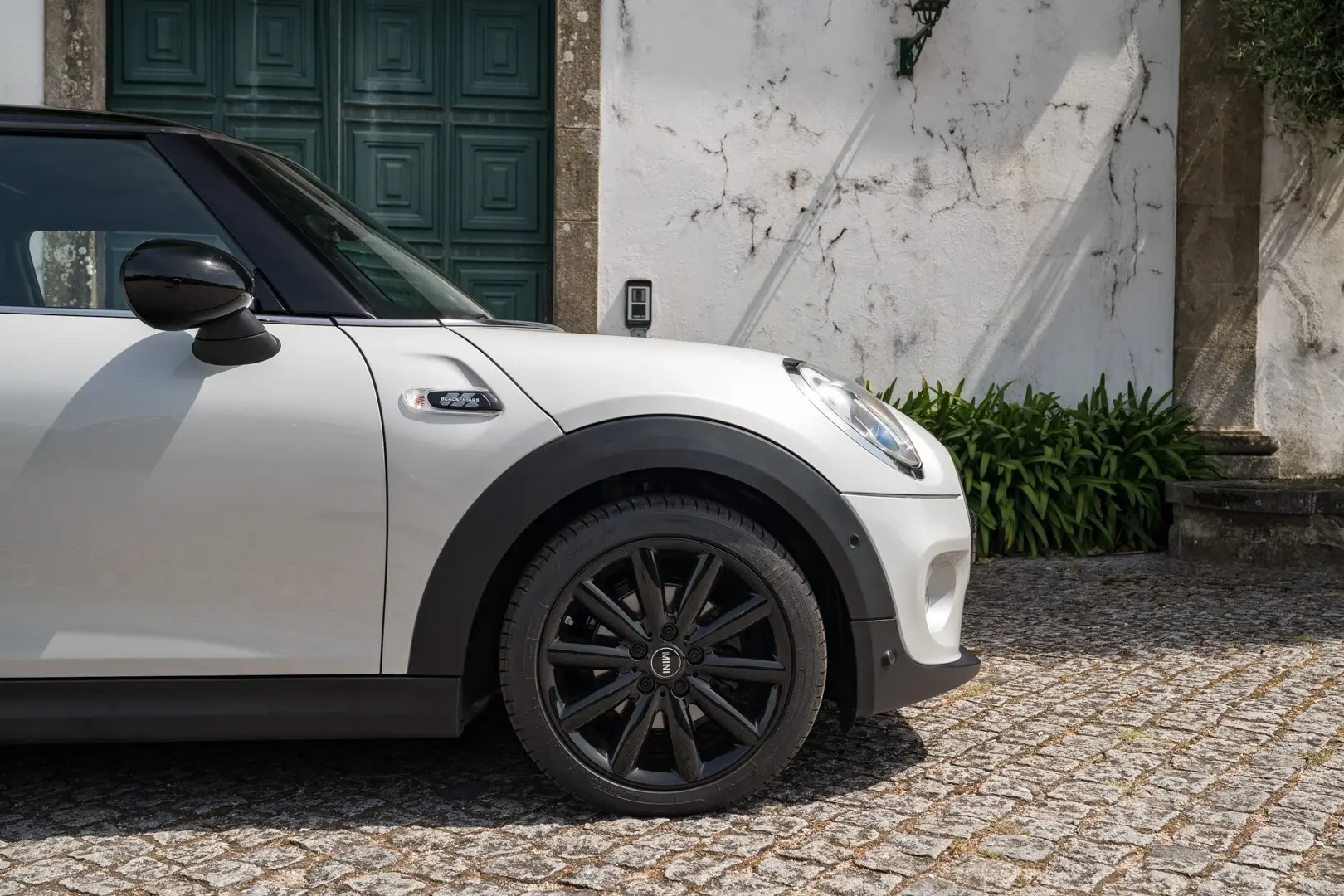 MINI 3 Portas Cooper Auto 18