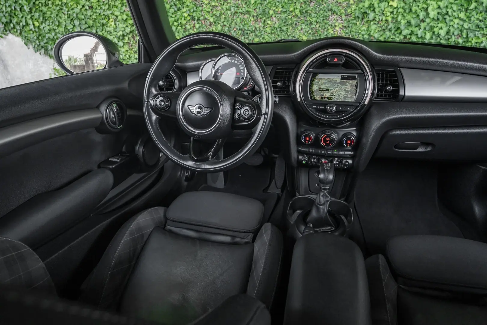 MINI 3 Portas Cooper Auto 35