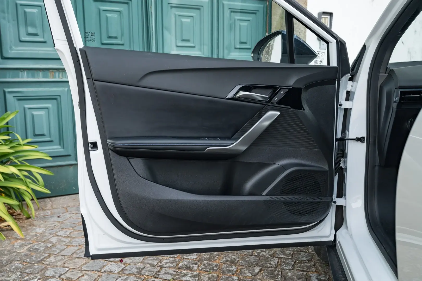 MG MG4 51 kWh Standard 23