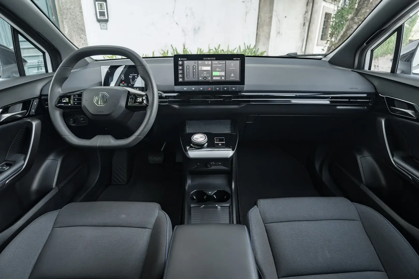 MG MG4 51 kWh Standard 38