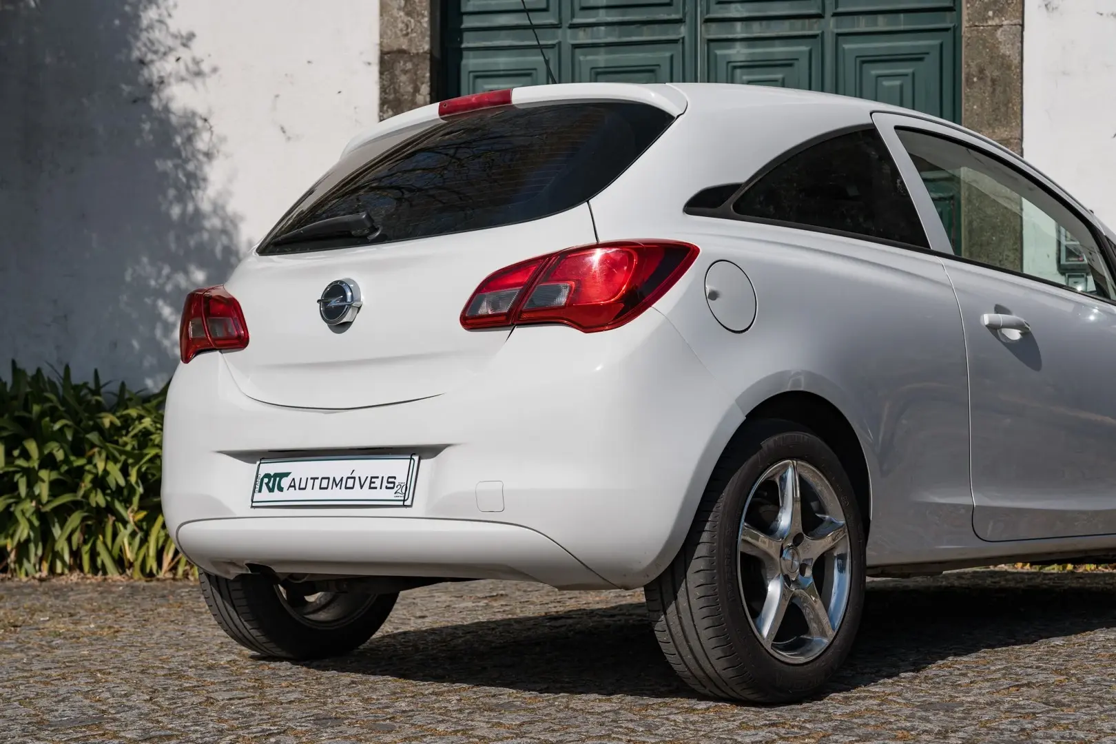 Opel Corsa 16