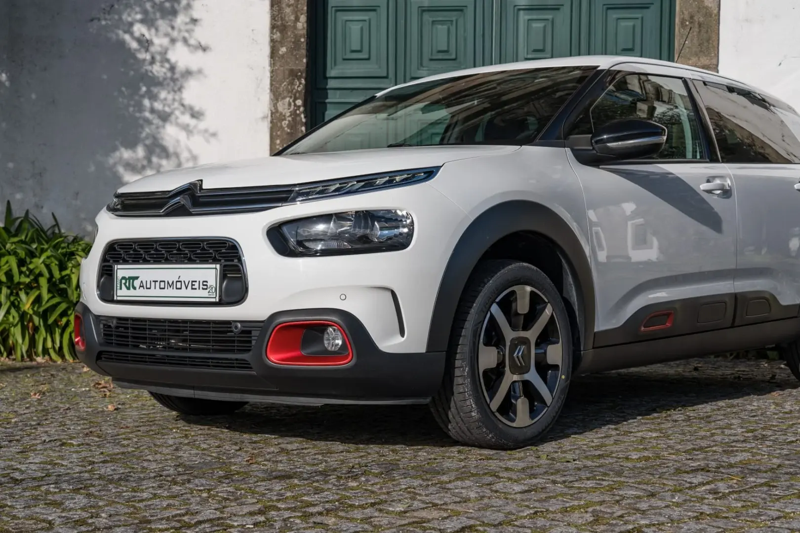 Citroen C4 Cactus 1.2 PureTech Shine 6