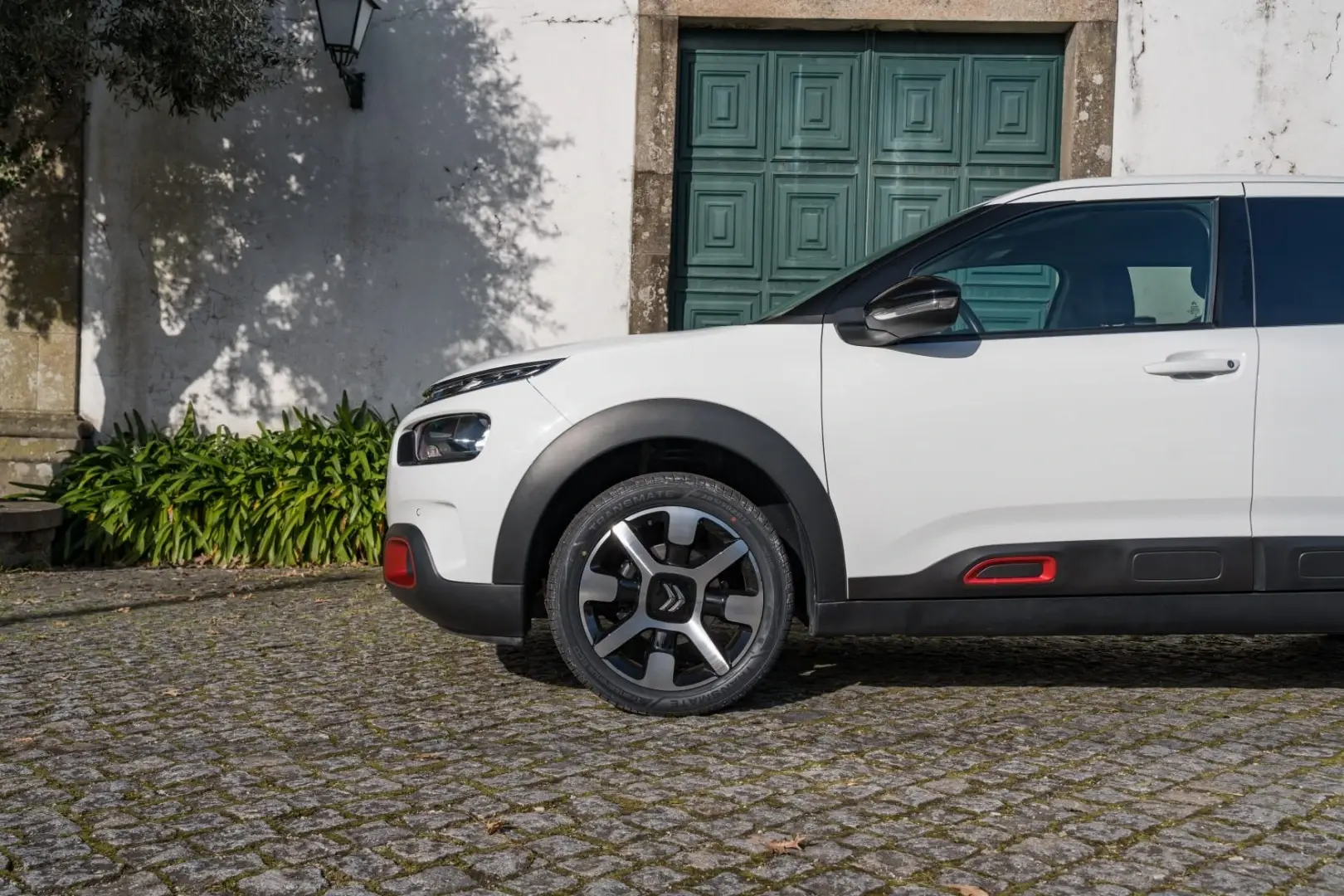 Citroen C4 Cactus 1.2 PureTech Shine 9