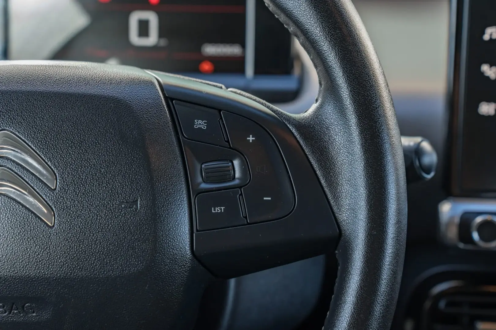 Citroen C4 Cactus 1.2 PureTech Shine 34