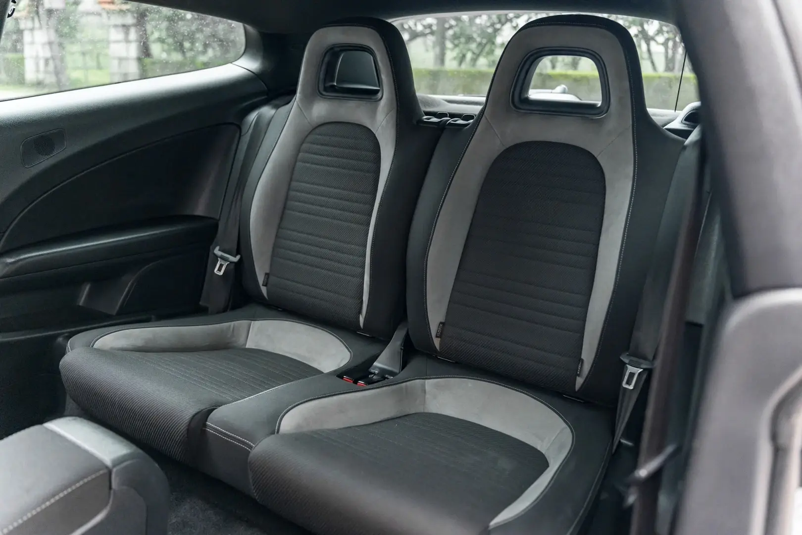 Volkswagen Scirocco 2.0 TSI R-Line 32