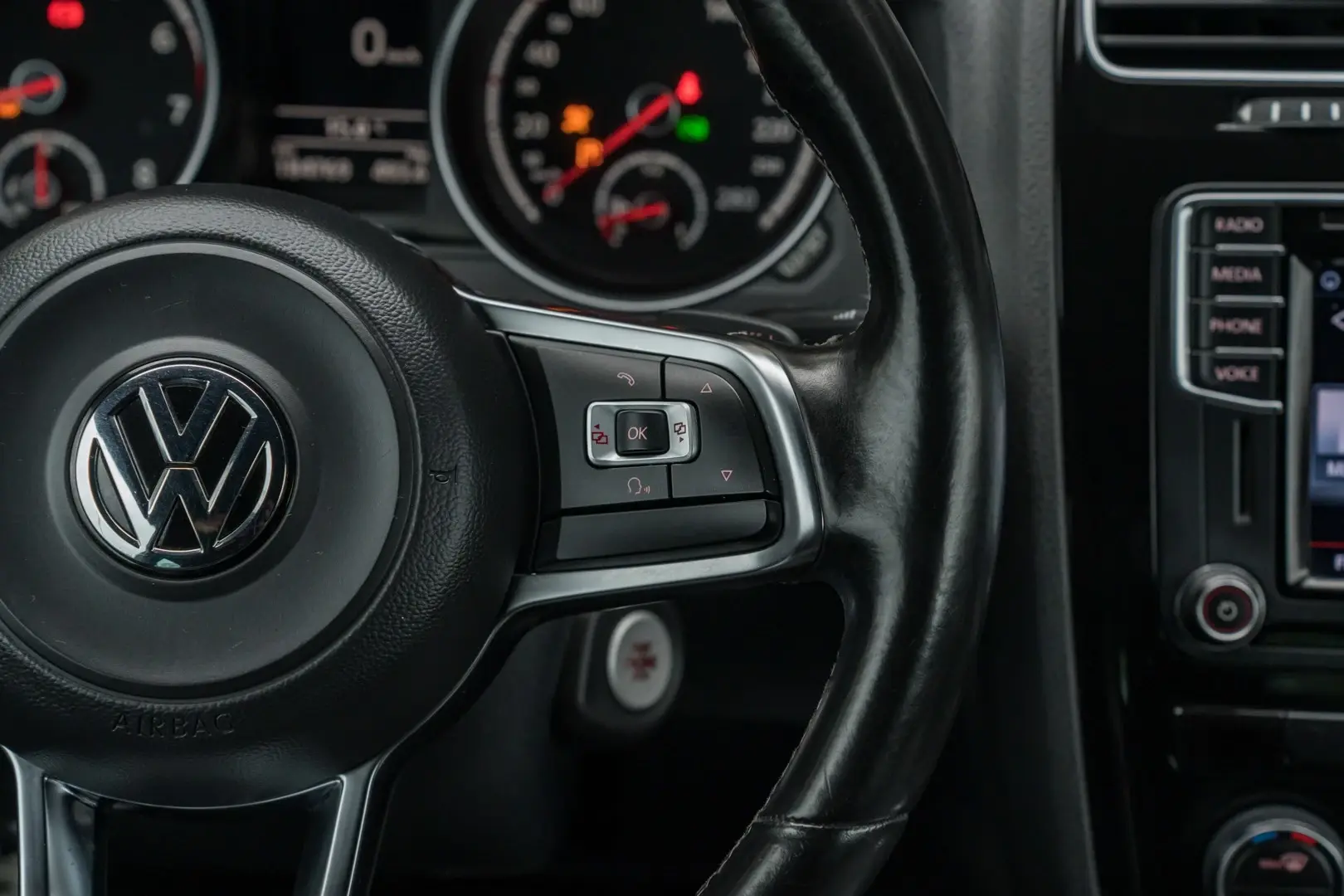 Volkswagen Scirocco 2.0 TSI R-Line 38