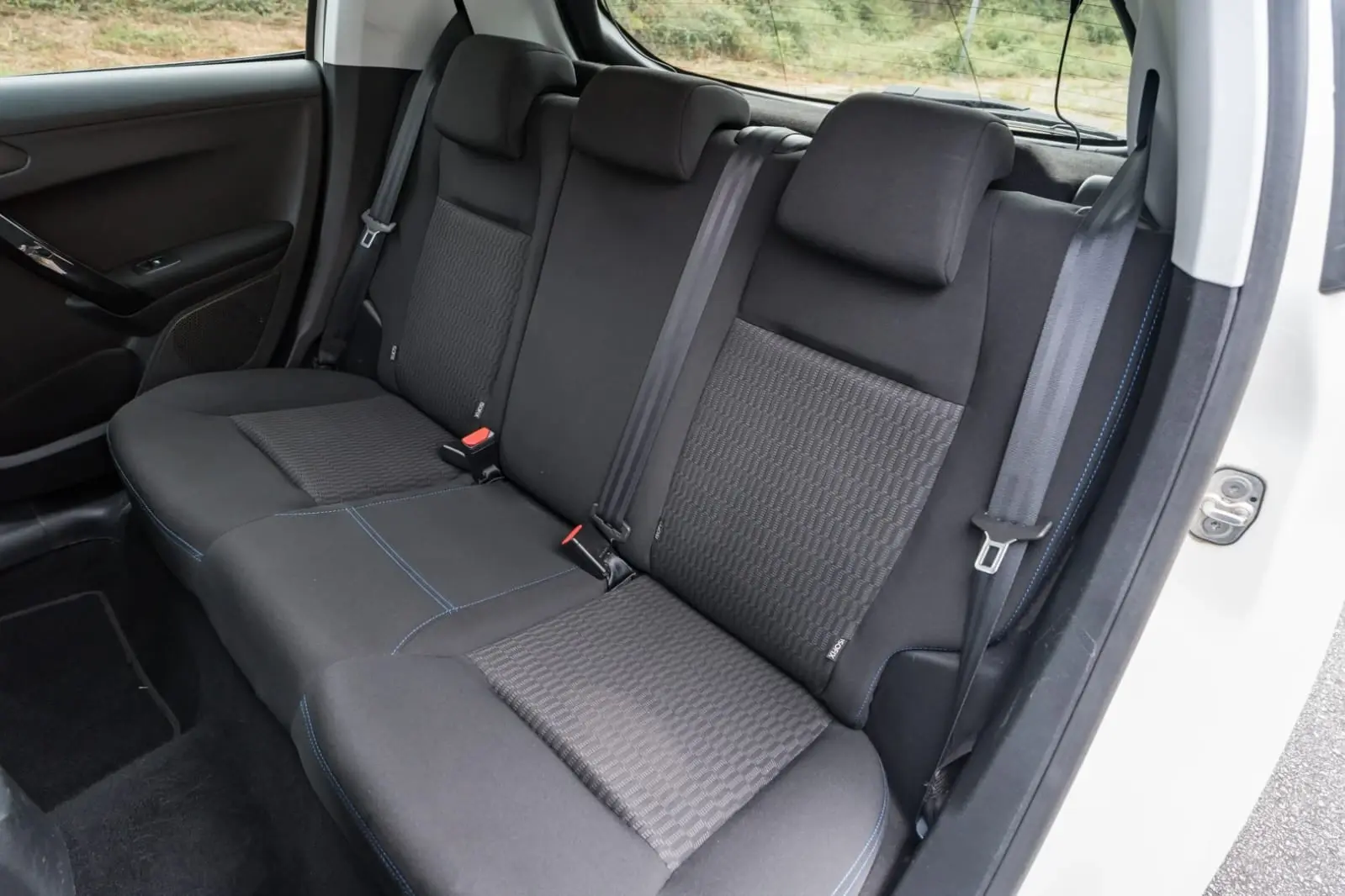 Peugeot 208 1.2 PureTech Signature 29
