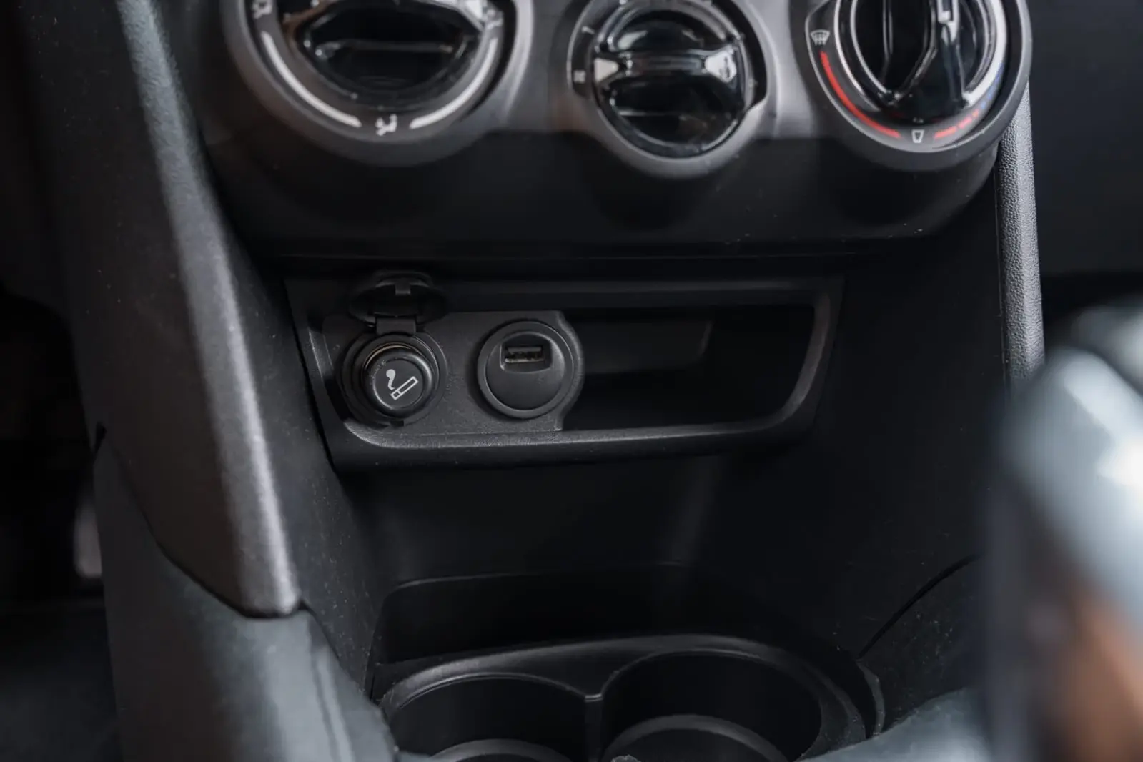Peugeot 208 1.2 PureTech Signature 39
