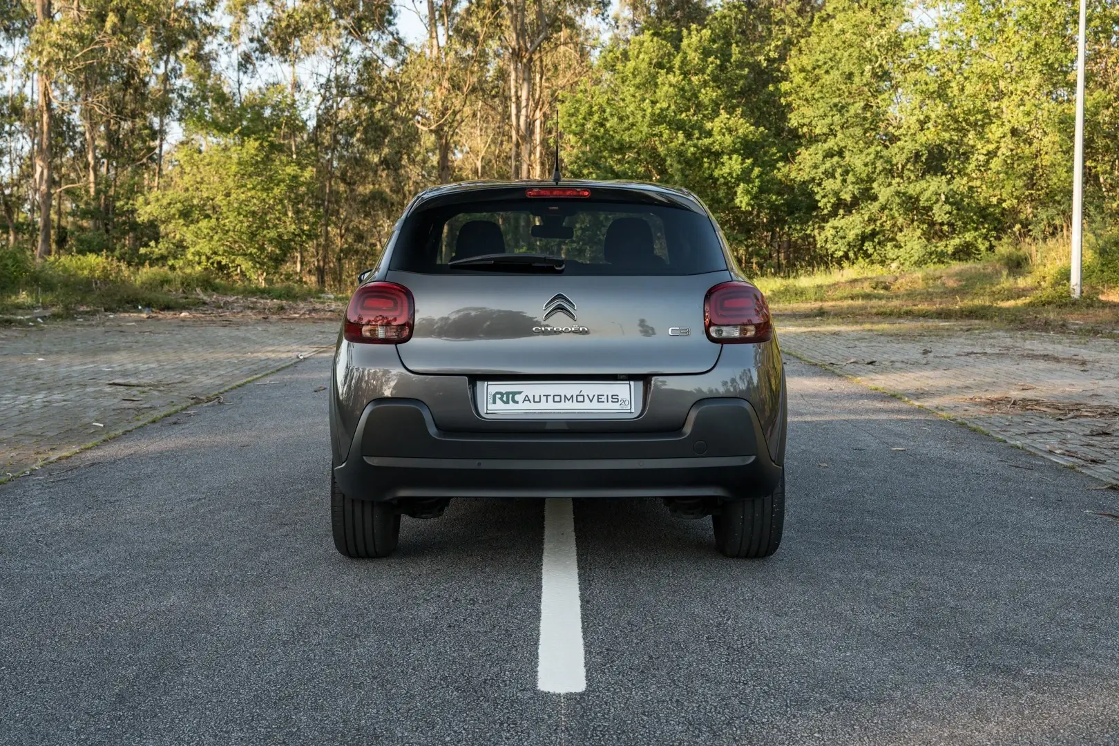 Citroen C3 1.2 PureTech Shine Pack 12