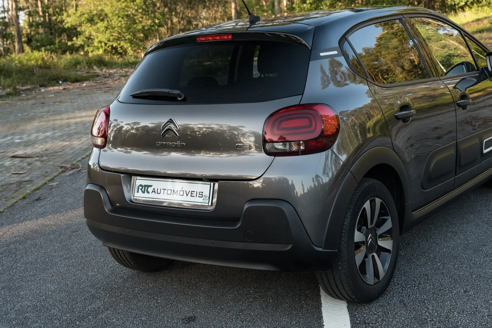 Citroen C3 1.2 PureTech Shine Pack 18
