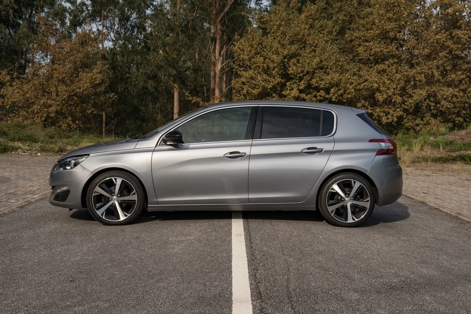 Peugeot 308 1.2 PureTech Allure 8
