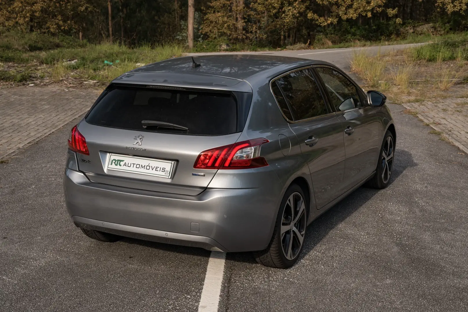 Peugeot 308 1.2 PureTech Allure 15