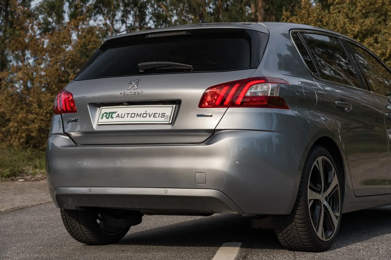 Peugeot 308 1.2 PureTech Allure 16