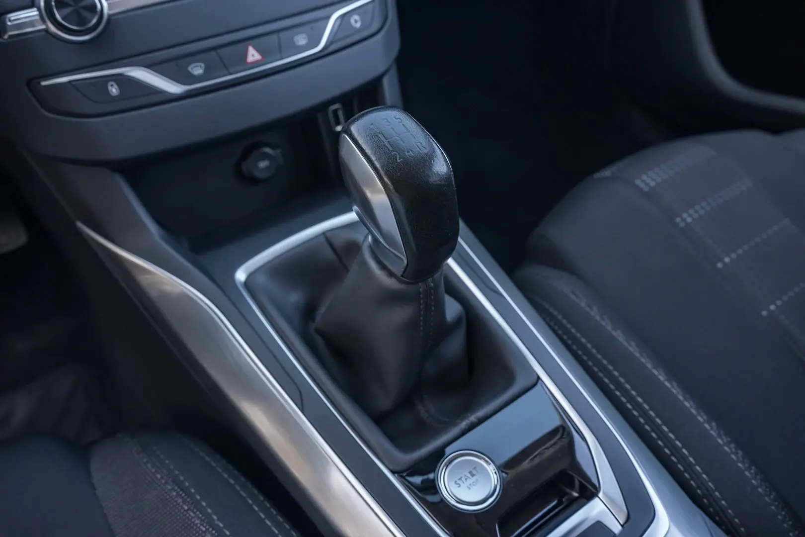 Peugeot 308 1.2 PureTech Allure 42