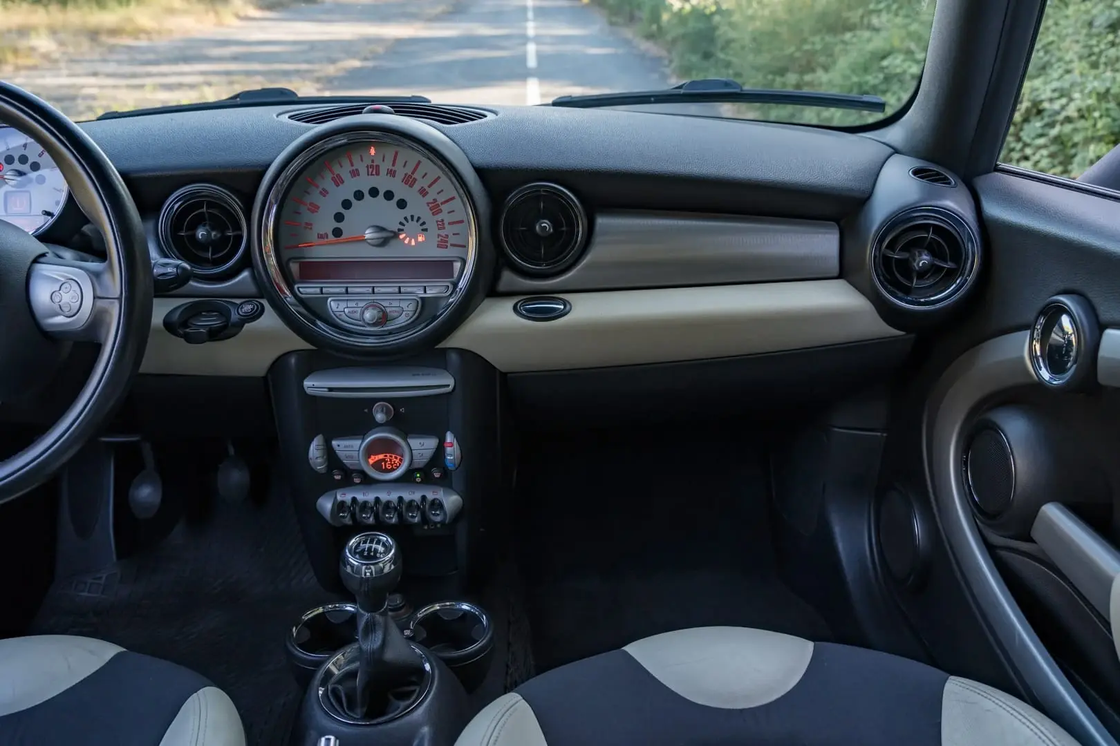 MINI 3 Portas Cooper D 46