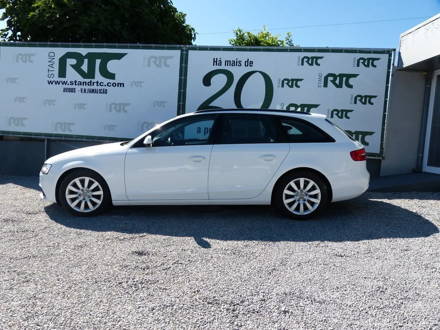 Audi A4 2.0 TDI Business Line Sport 3