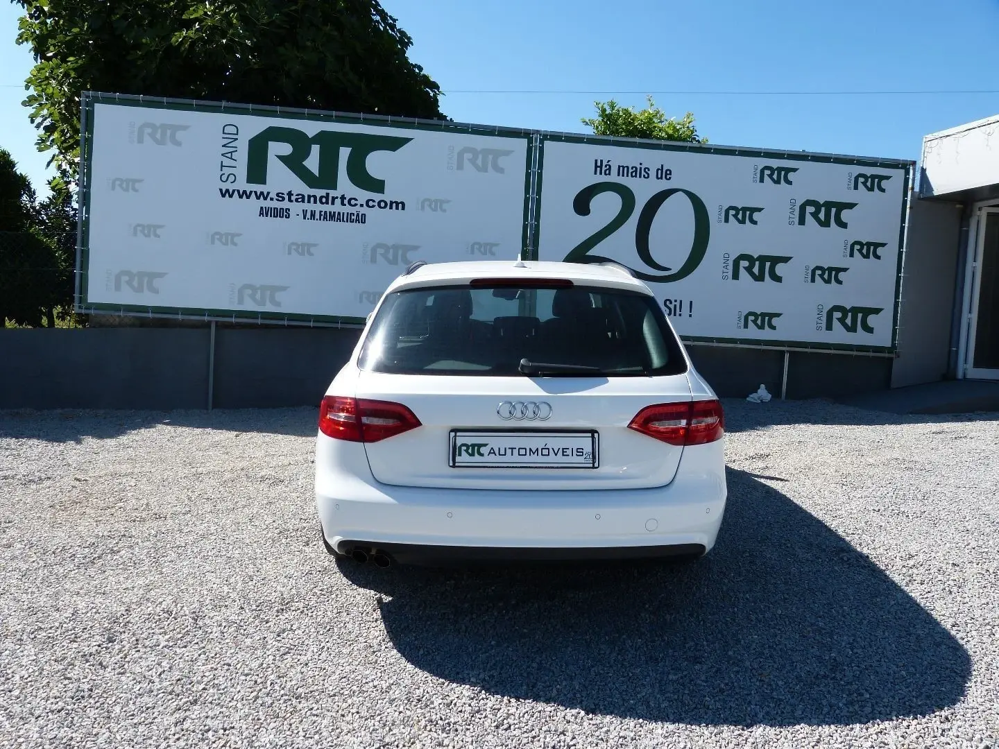 Audi A4 2.0 TDI Business Line Sport 5