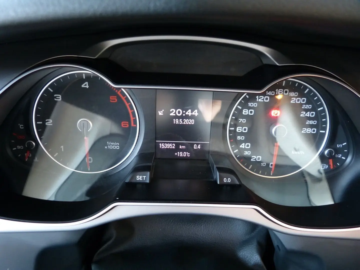 Audi A4 2.0 TDI Business Line Sport 7