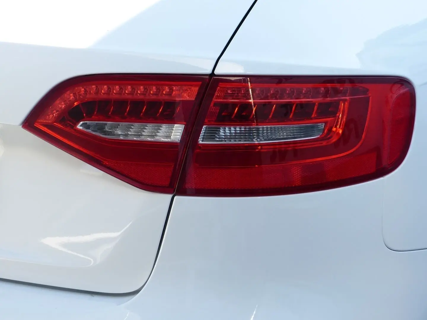 Audi A4 2.0 TDI Business Line Sport 14
