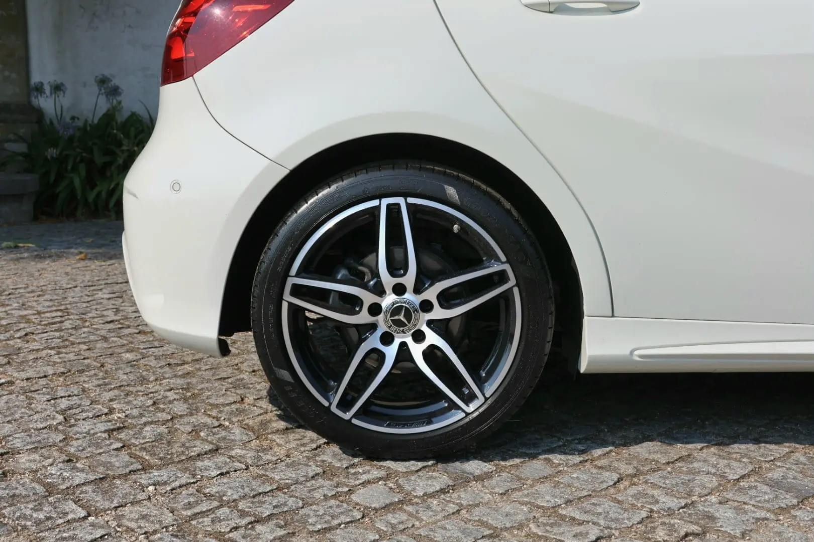 Mercedes-Benz A 180 AMG Line 18