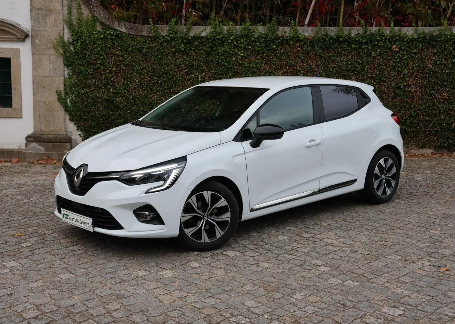 Renault Clio 1.0 TCe Evolution Bi-Fuel 2
