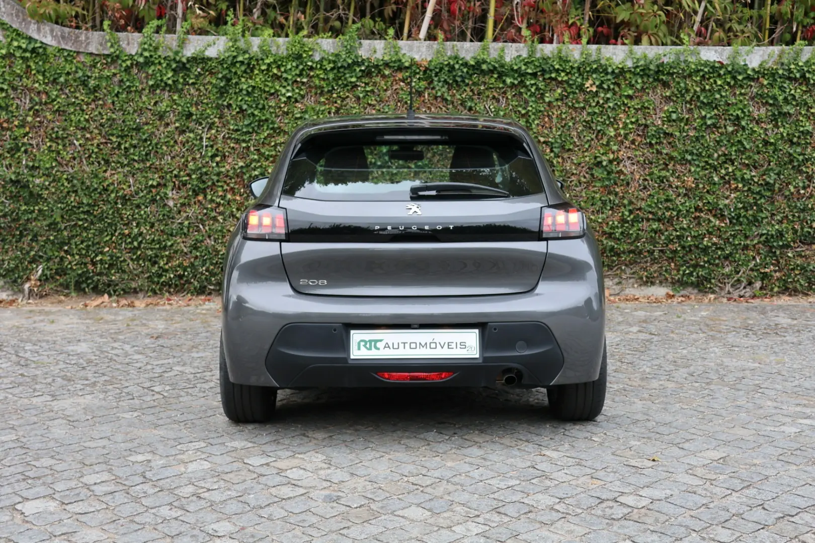 Peugeot 208 1.2 PureTech Allure 7