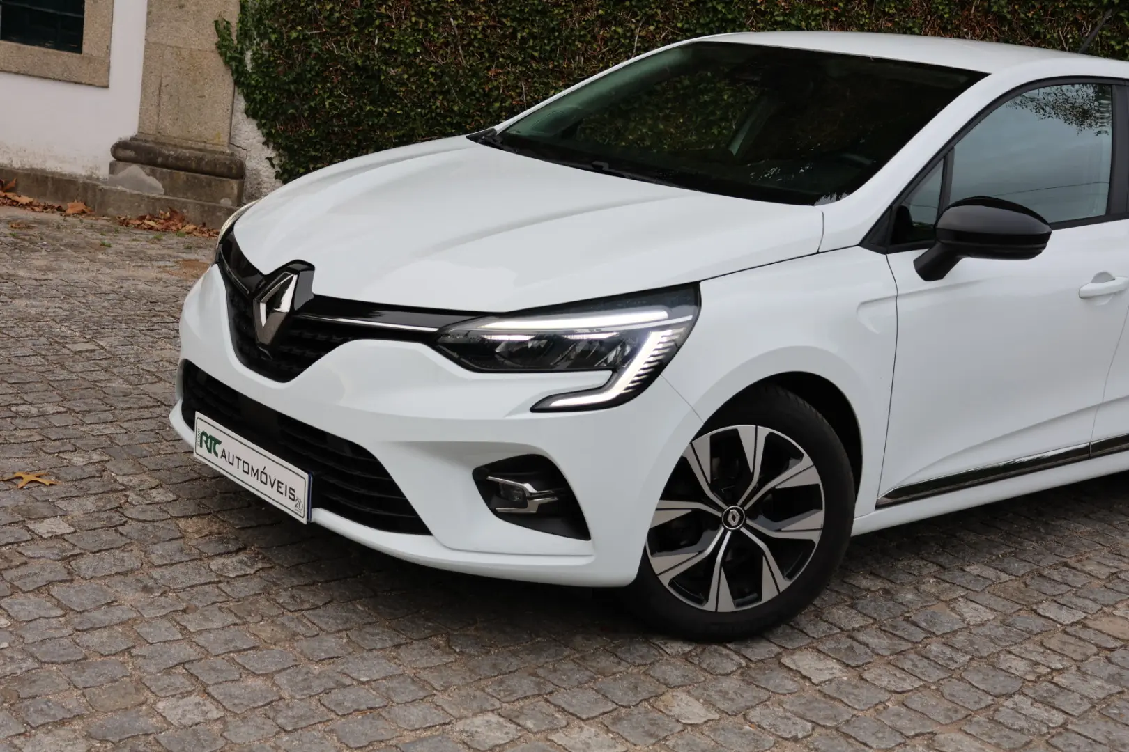 Renault Clio 1.0 TCe Evolution Bi-Fuel 3