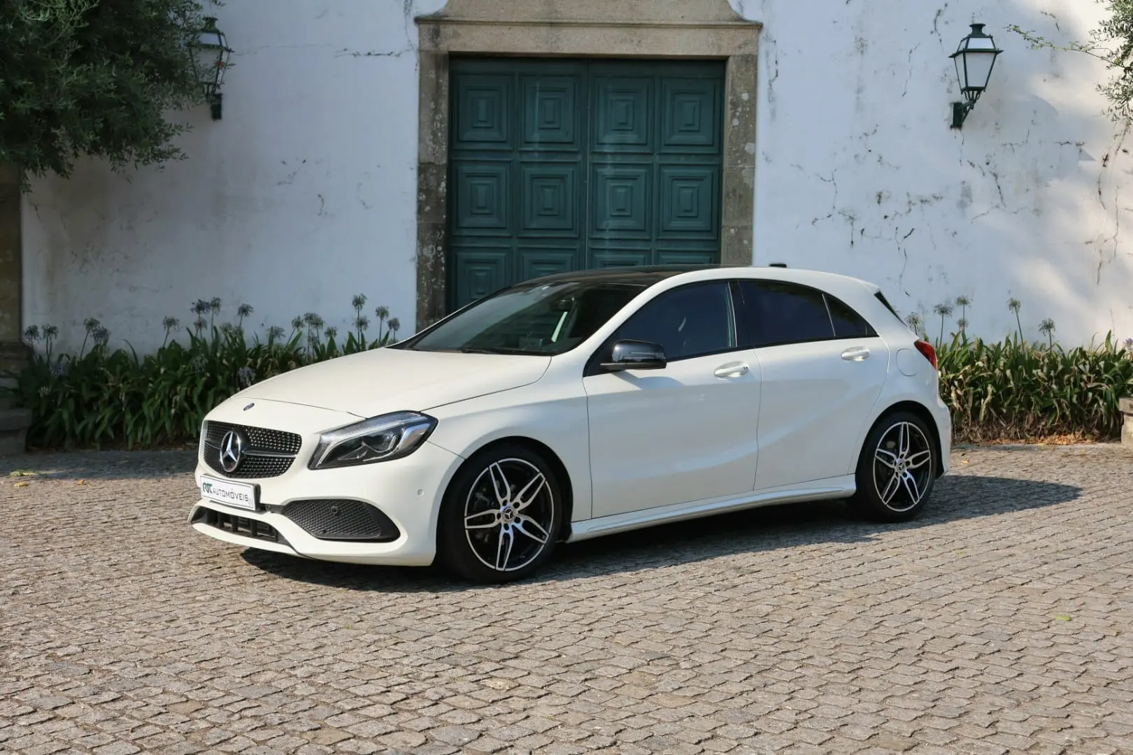 Mercedes-Benz A 180 AMG Line 1