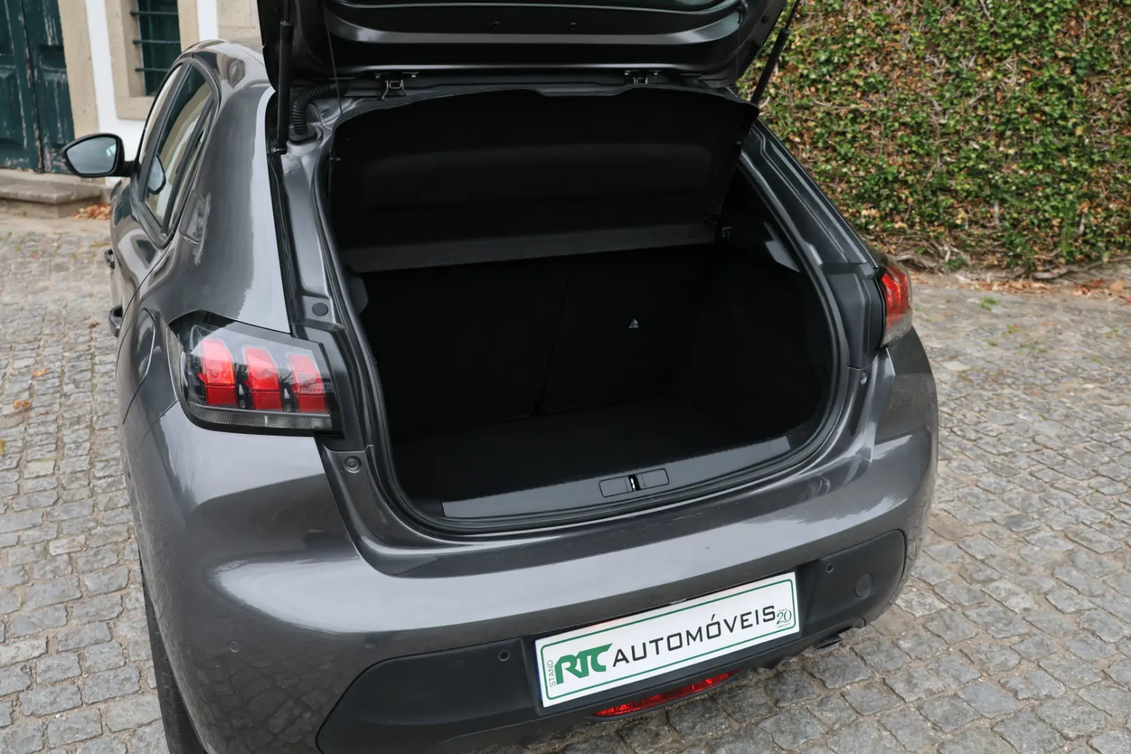 Peugeot 208 1.2 PureTech Allure 14
