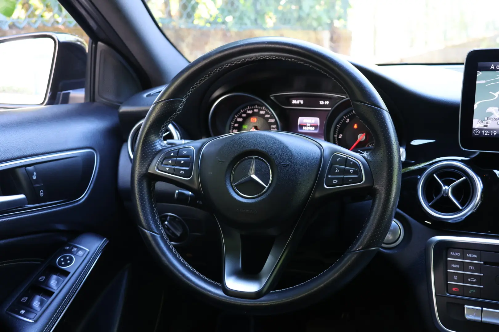Mercedes-Benz GLA 180 d Urban Aut. 25
