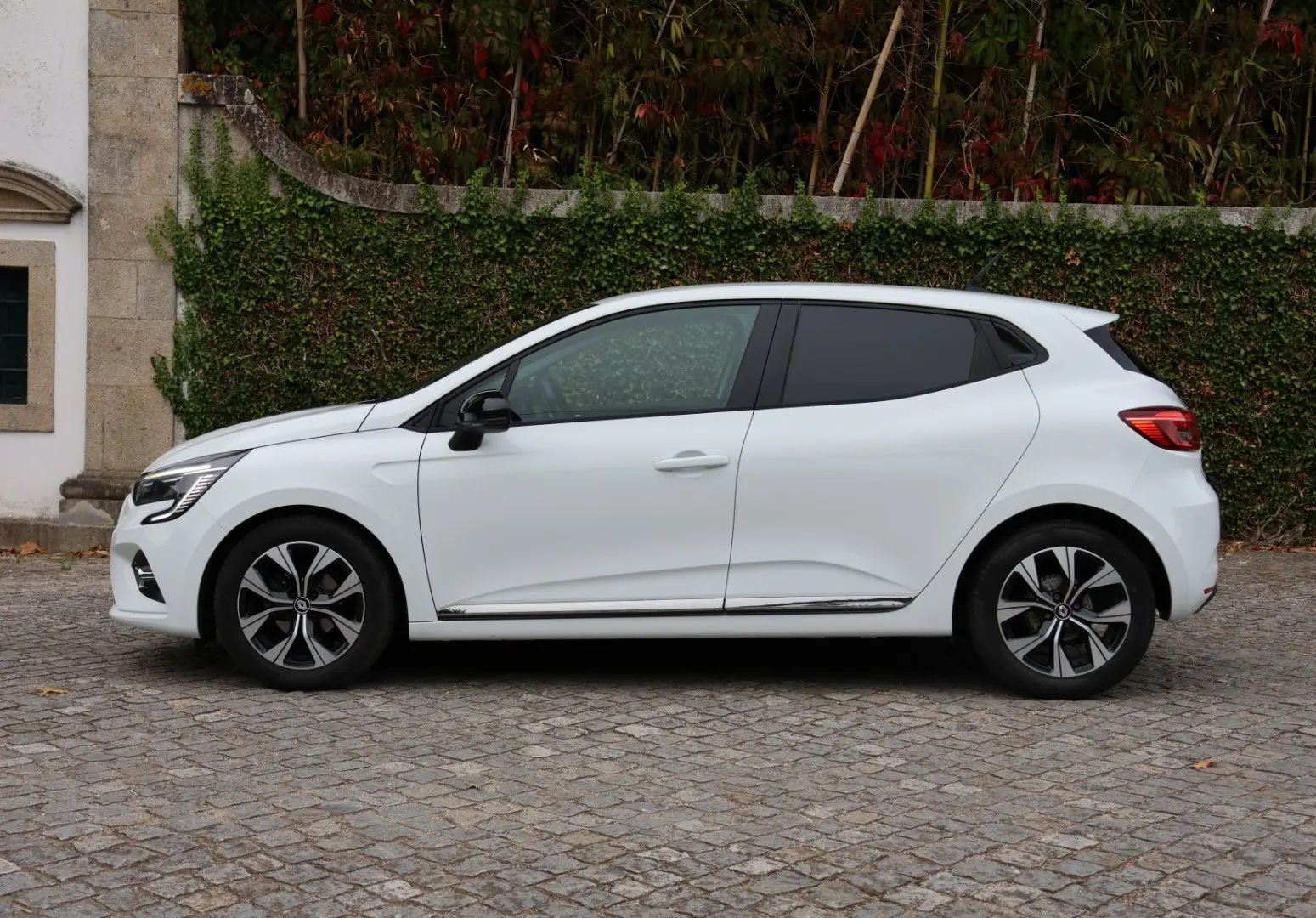Renault Clio 1.0 TCe Evolution Bi-Fuel 8