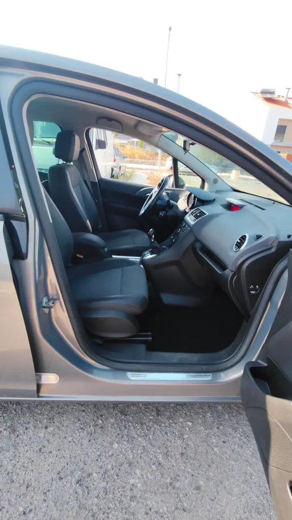 Opel Meriva 16