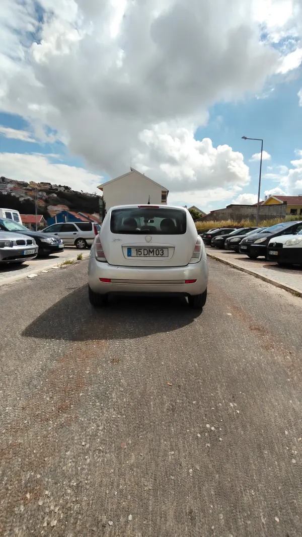 Lancia Ypsilon 6