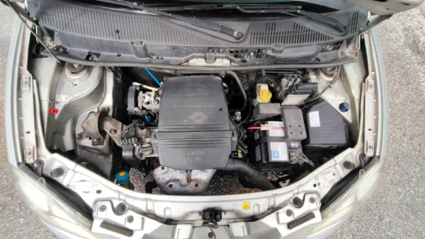 Lancia Ypsilon 9